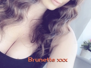 Brunette_xxx